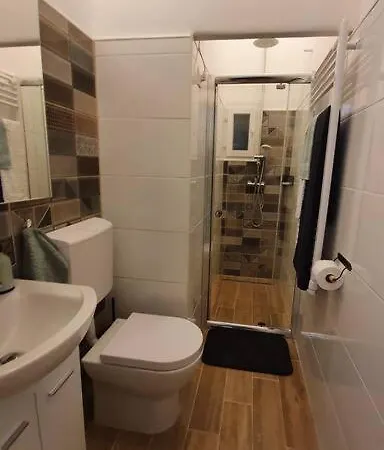 Apartment Violet With Air Condition *