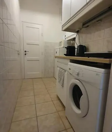 Violet With Air Condition Apartment *