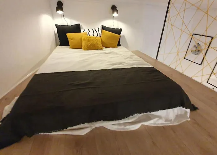 Violet With Air Condition